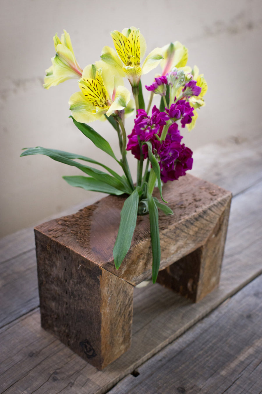 One Bottle Floating Wood Flower Stand